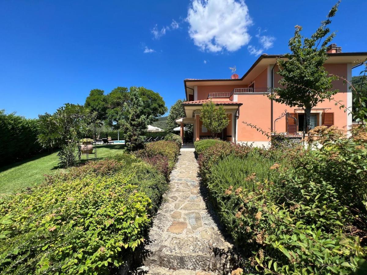 Belvilla By Oyo Villa A Loro Ciuffenna Buitenkant foto